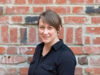 Laura Specht's Headshot